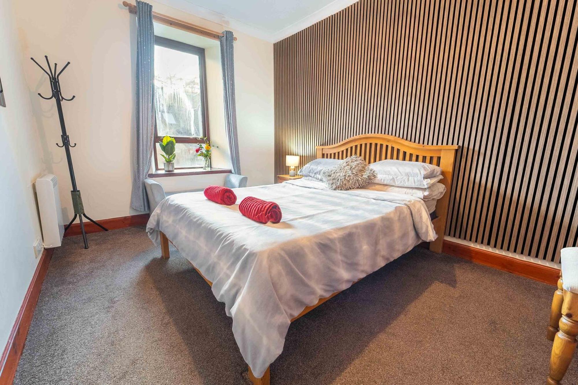 Prime Location Rooms In High Street Fort William Kültér fotó