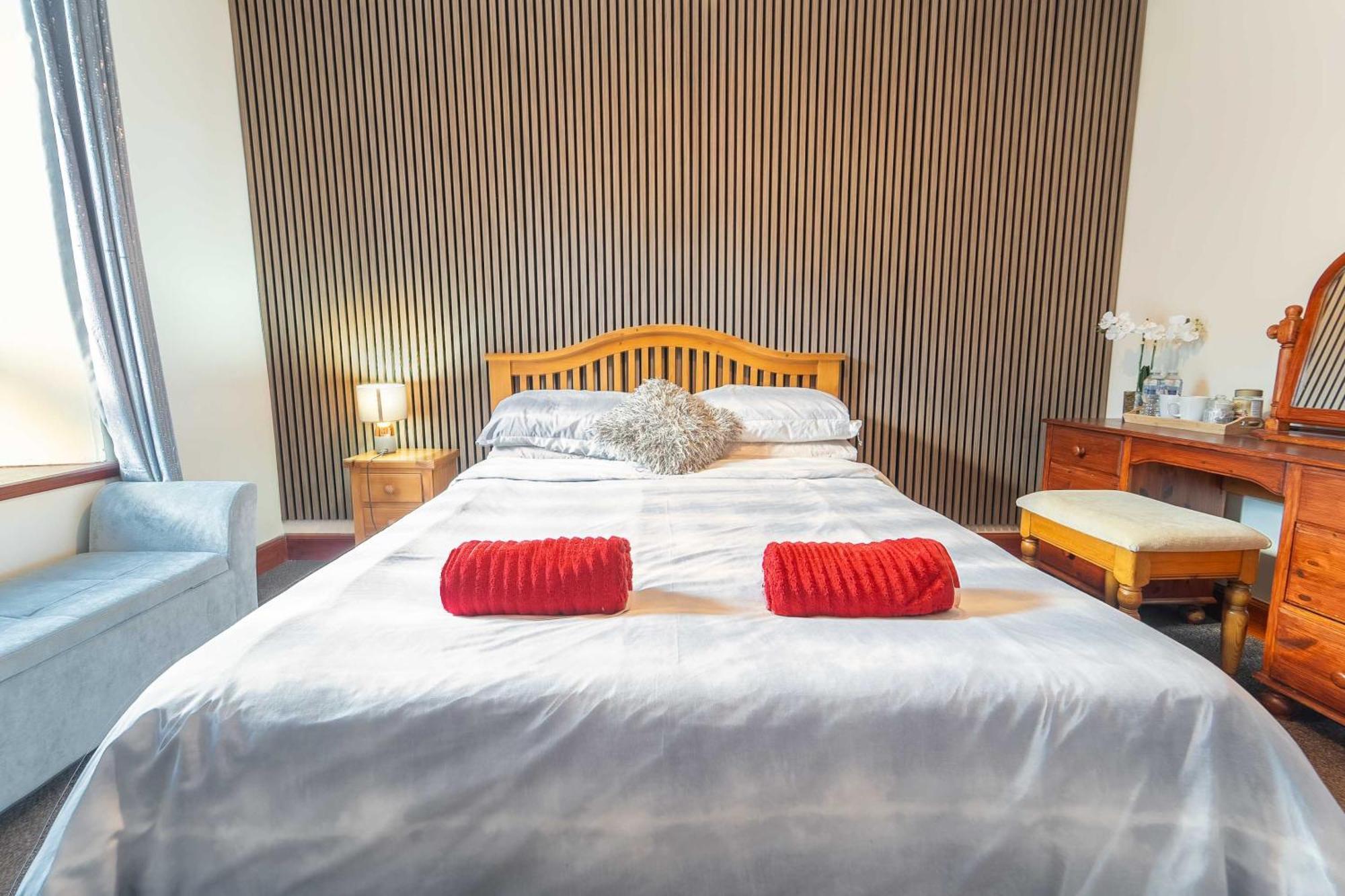 Prime Location Rooms In High Street Fort William Kültér fotó