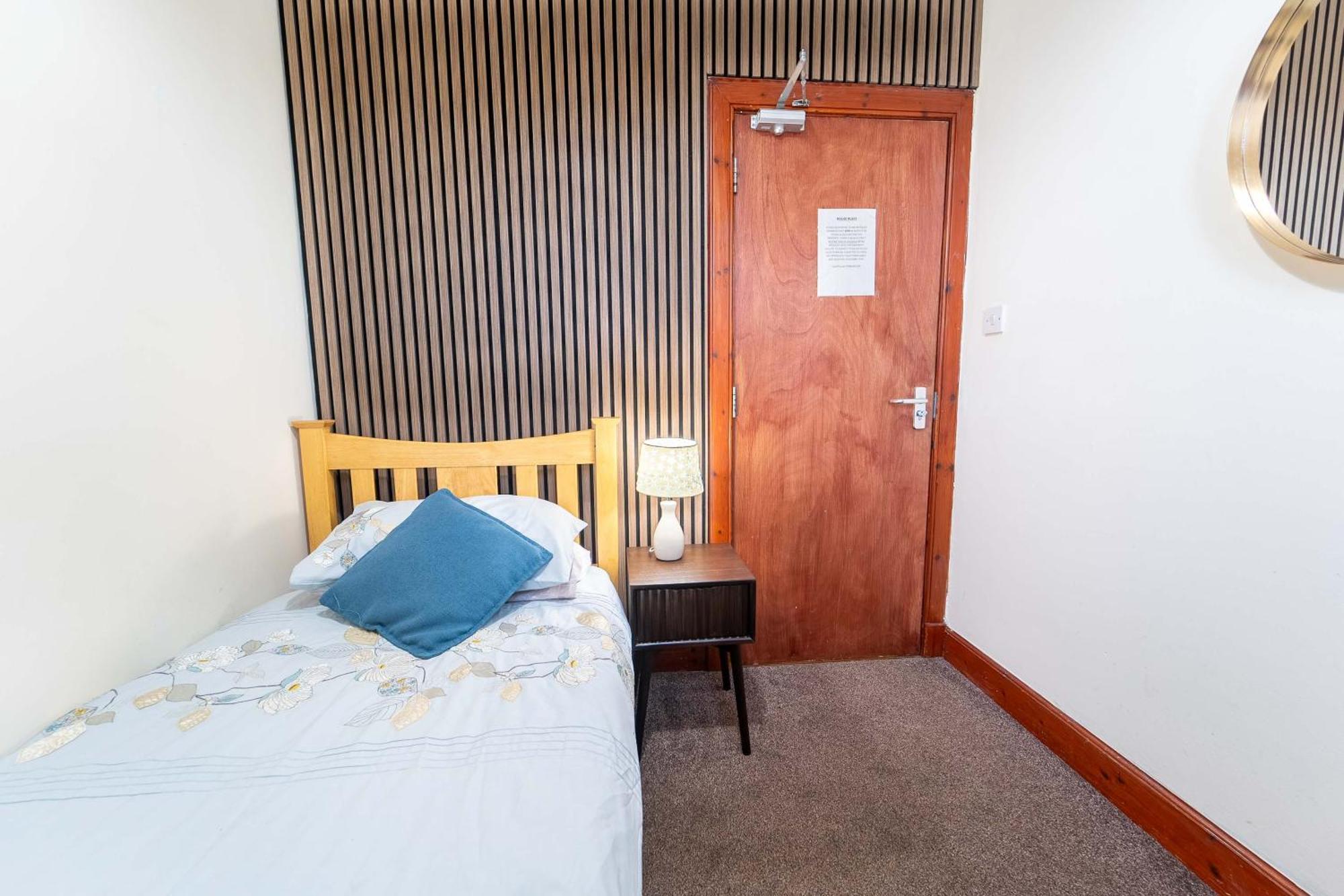 Prime Location Rooms In High Street Fort William Kültér fotó
